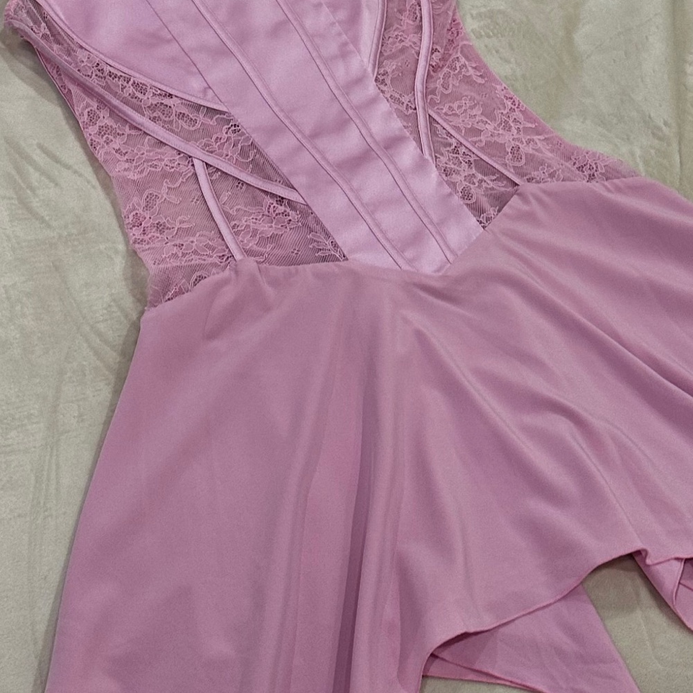 Elegant Pink Lace Dress